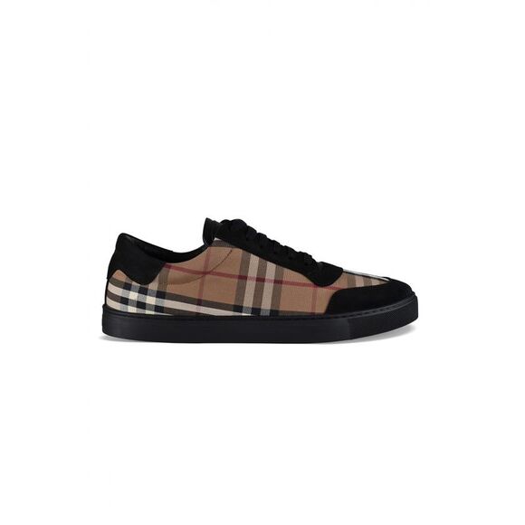 Burberry Men Sneakers - Picture 1 of 3
